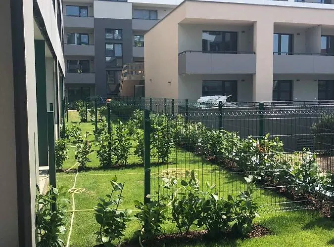 Garden Radnica - Private Parking Included Lägenhet *